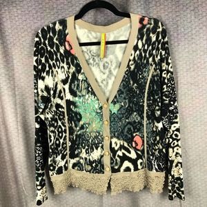 Eva & Claudi Animal Print V Neck Cardigan M